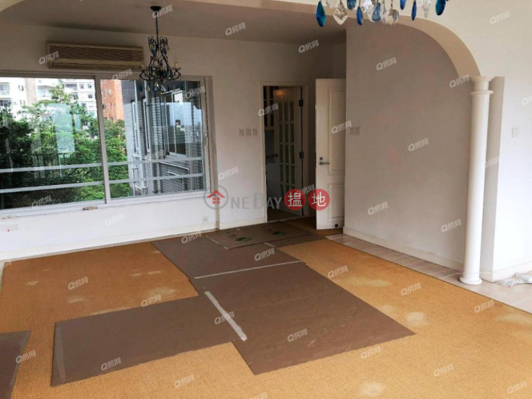 Emerald Garden | 2 bedroom Mid Floor Flat for Rent