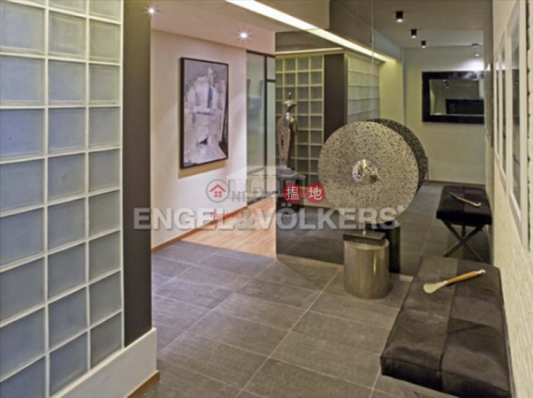 2 Bedroom Flat for Sale in Pok Fu Lam