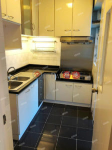 Block 19-24 Baguio Villa | 2 bedroom Mid Floor Flat for Sale