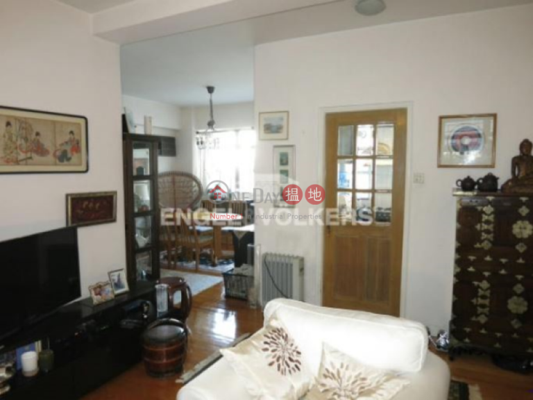 2 Bedroom Flat for Sale in Pok Fu Lam