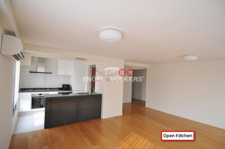 2 Bedroom Flat for Sale in Pok Fu Lam