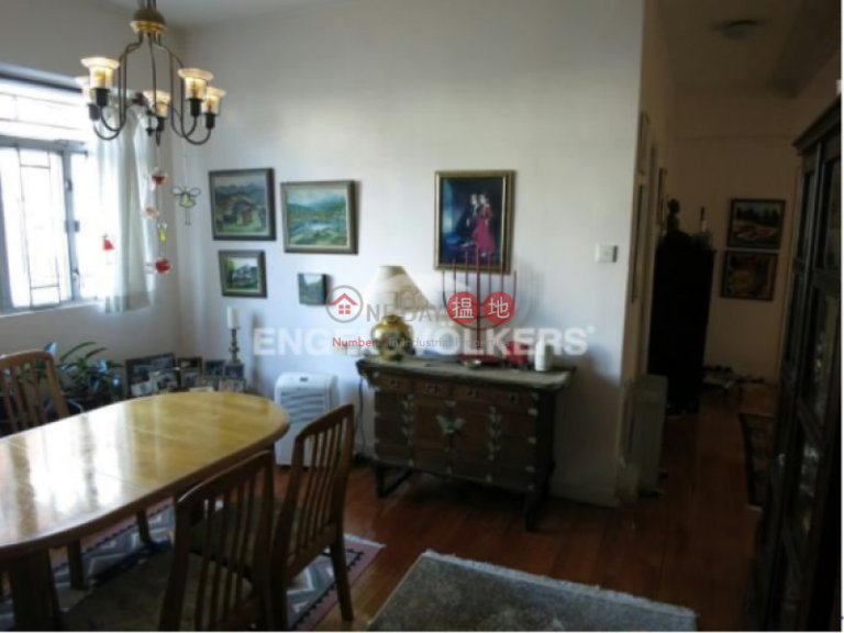 2 Bedroom Flat for Sale in Pok Fu Lam