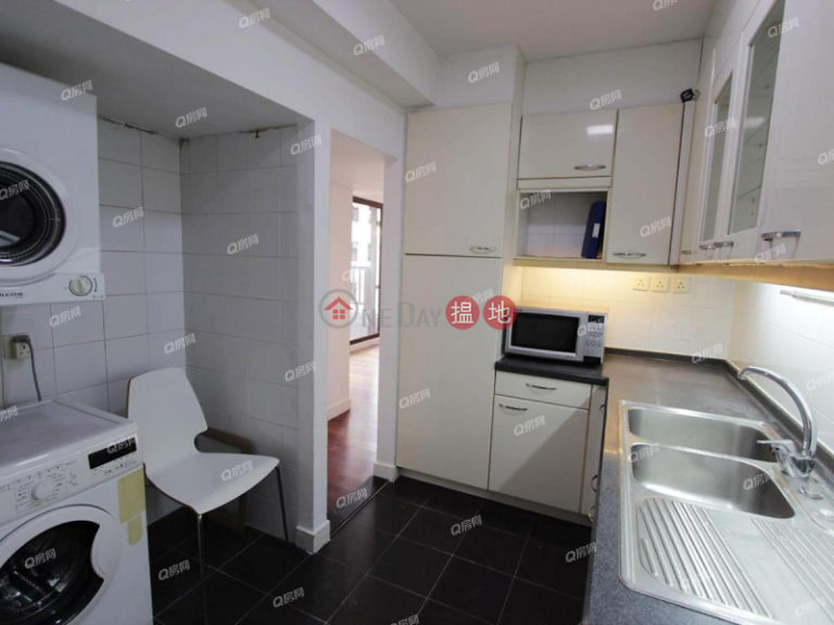 Pokfulam Gardens | 3 bedroom Mid Floor Flat for Rent