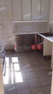 KING'S COURT | 3 bedroom High Floor Flat for Sale