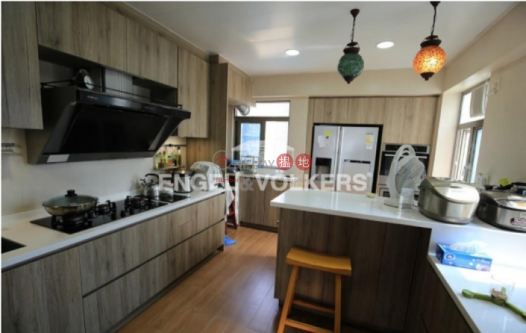 Expat Family Flat for Sale in Pok Fu Lam