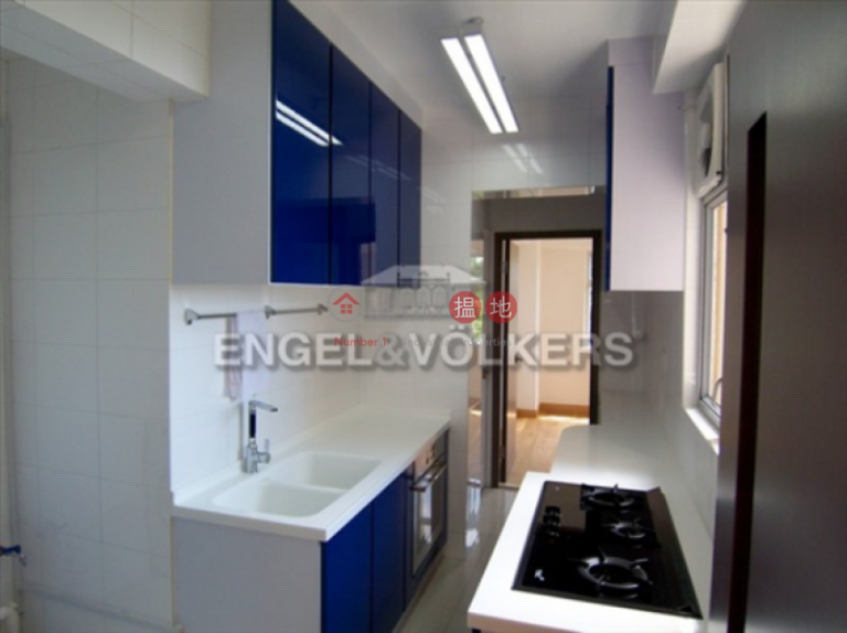 2 Bedroom Flat for Sale in Pok Fu Lam