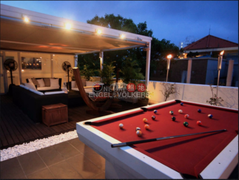 2 Bedroom Flat for Sale in Pok Fu Lam