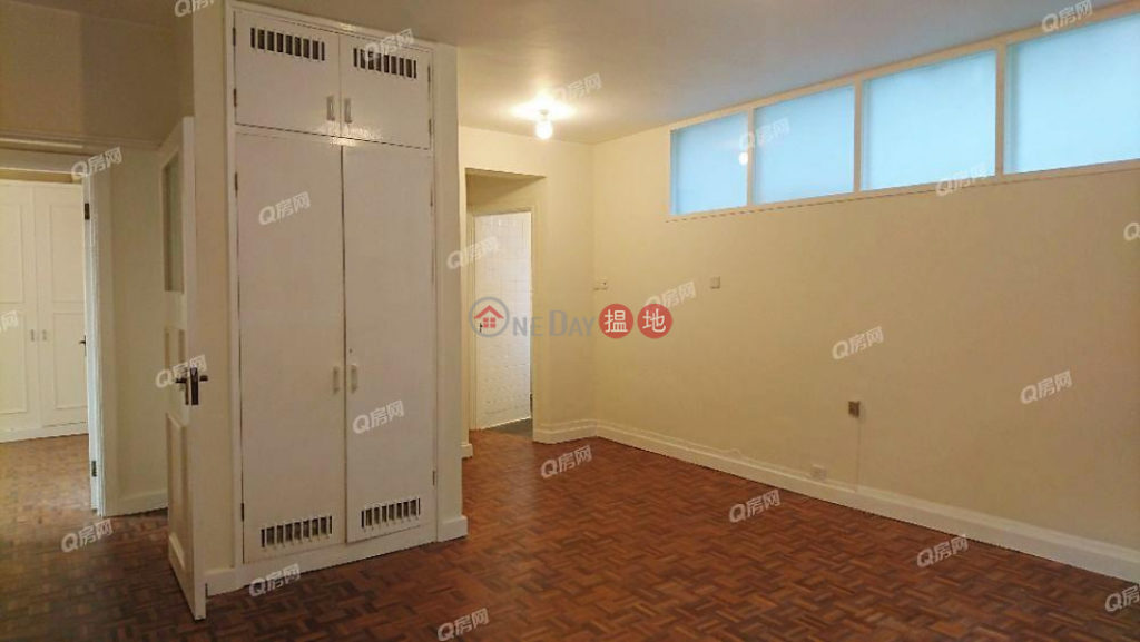 Alberose | 4 bedroom Low Floor Flat for Rent