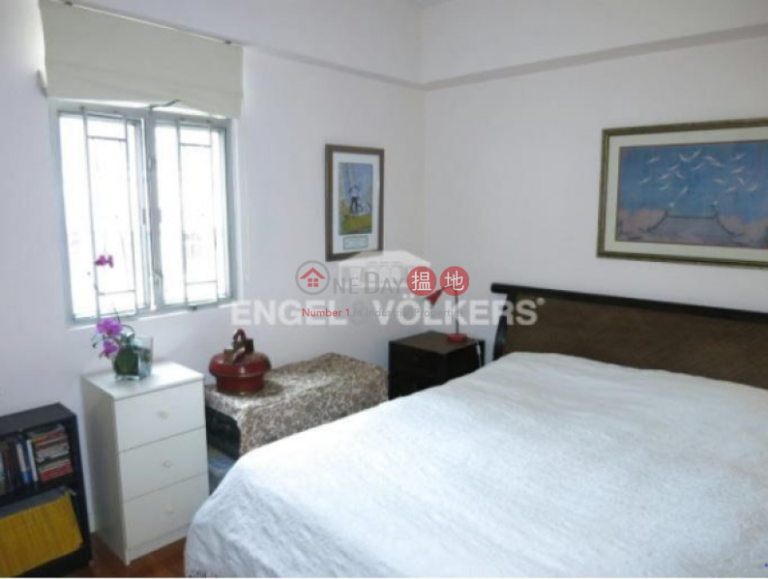 2 Bedroom Flat for Sale in Pok Fu Lam
