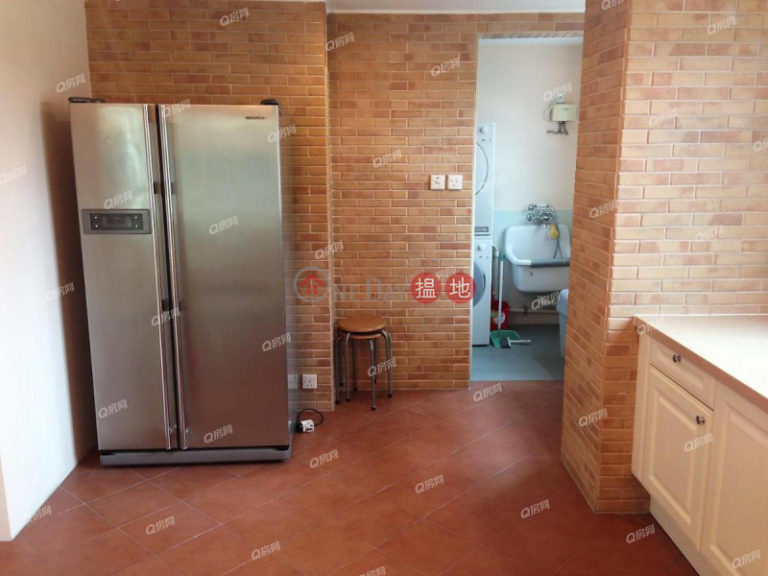 Regent Palisades | 3 bedroom Mid Floor Flat for Sale