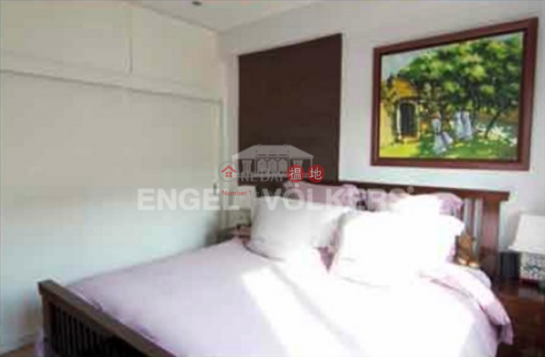 2 Bedroom Flat for Sale in Pok Fu Lam
