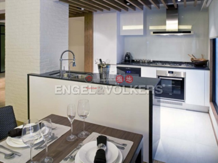 2 Bedroom Flat for Sale in Pok Fu Lam