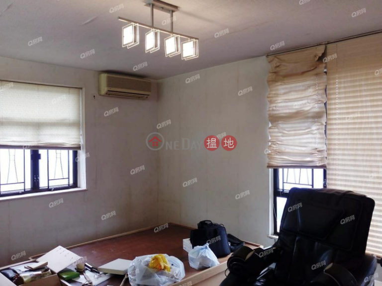 Pokfulam Gardens | 3 bedroom Low Floor Flat for Sale