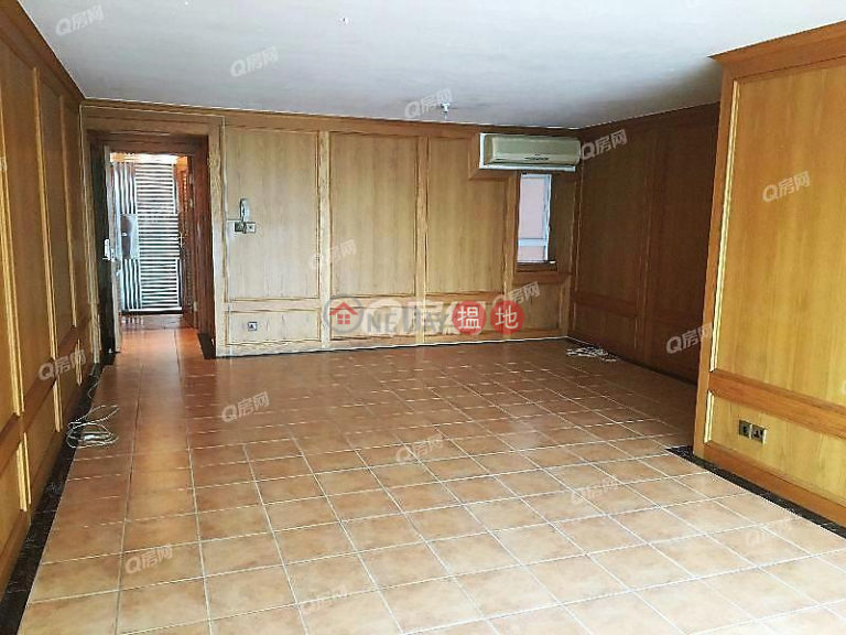 Block 19-24 Baguio Villa | 3 bedroom Mid Floor Flat for Sale