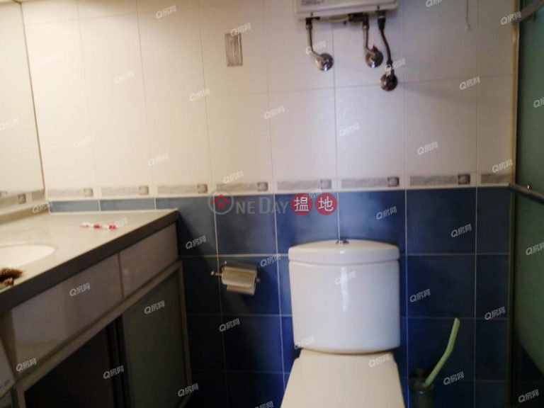 Pokfulam Gardens | 3 bedroom Low Floor Flat for Sale