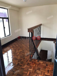 KING'S COURT | 3 bedroom High Floor Flat for Sale