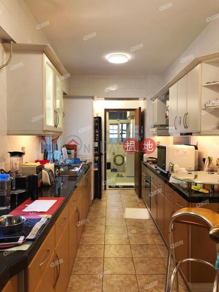 Block 28-31 Baguio Villa | 3 bedroom Low Floor Flat for Rent