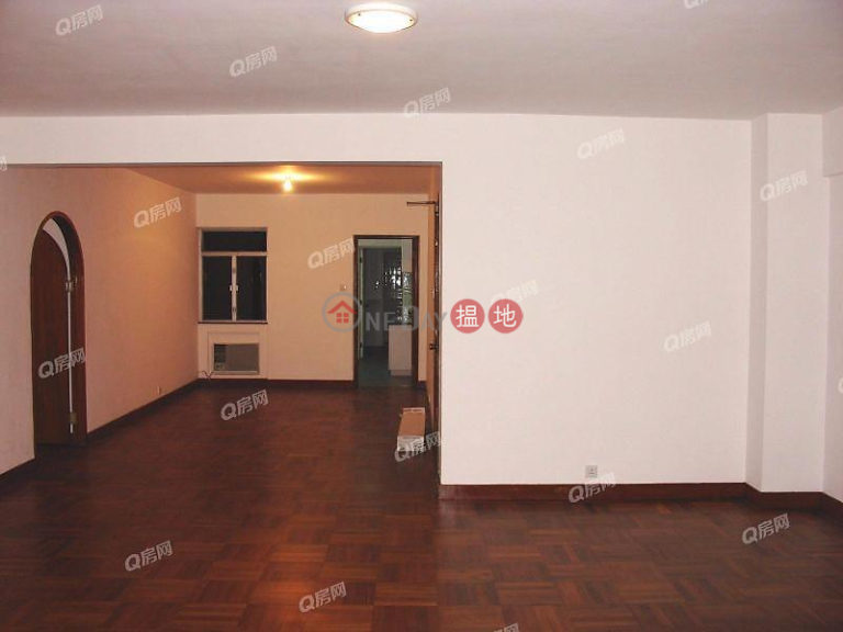 Scenic Villas | 4 bedroom Low Floor Flat for Sale