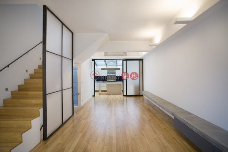 Bright & Spacious Family Townhouse