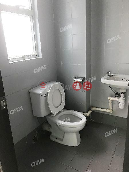 The Regalis | 3 bedroom Mid Floor Flat for Rent