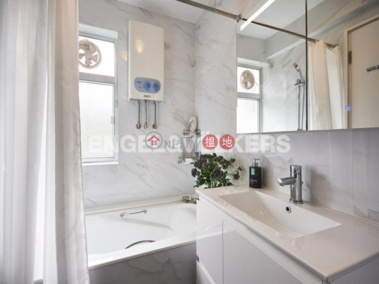 4 Bedroom Luxury Flat for Sale in Pok Fu Lam