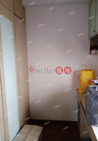 Pokfulam Gardens | 3 bedroom Low Floor Flat for Sale