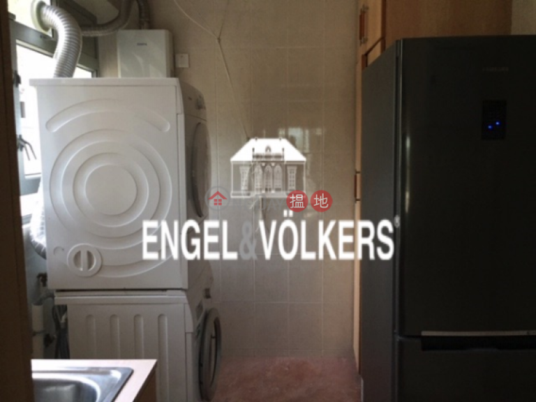 4 Bedroom Luxury Flat for Sale in Pok Fu Lam