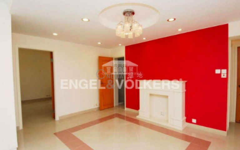 2 Bedroom Flat for Sale in Pok Fu Lam