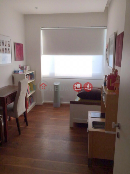 3 Bedroom Family Flat for Rent in Pok Fu Lam