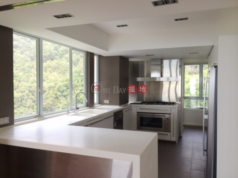 3 Bedroom Family Flat for Rent in Pok Fu Lam