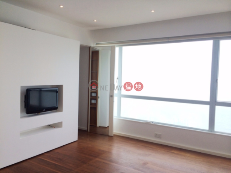 3 Bedroom Family Flat for Sale in Pok Fu Lam