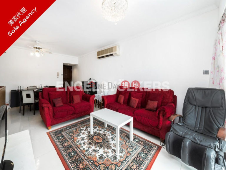 2 Bedroom Flat for Sale in Pok Fu Lam