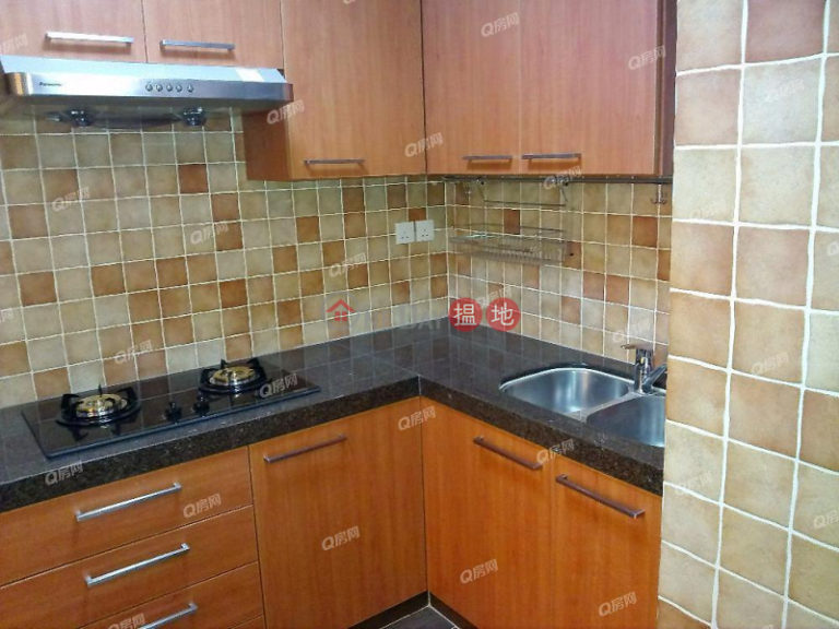 Block 19-24 Baguio Villa | 2 bedroom Low Floor Flat for Rent