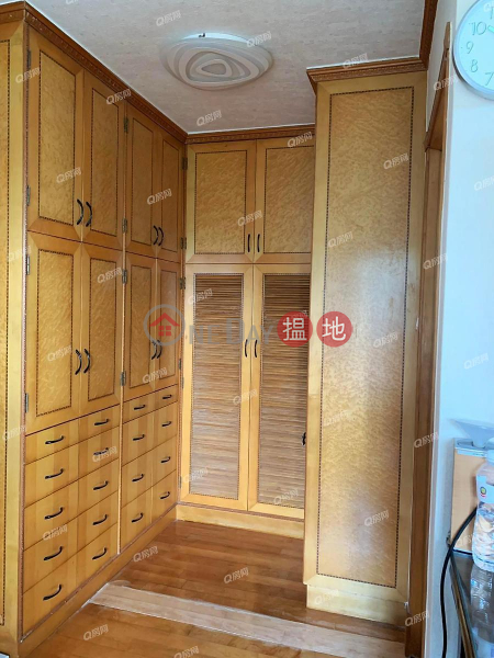 Block 19-24 Baguio Villa | 2 bedroom Mid Floor Flat for Rent