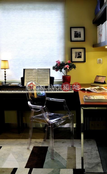 2 Bedroom Flat for Sale in Pok Fu Lam