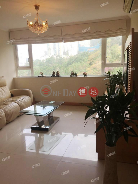 Block 19-24 Baguio Villa | 2 bedroom Mid Floor Flat for Sale