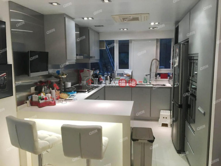 Block 32-39 Baguio Villa | 4 bedroom Low Floor Flat for Sale