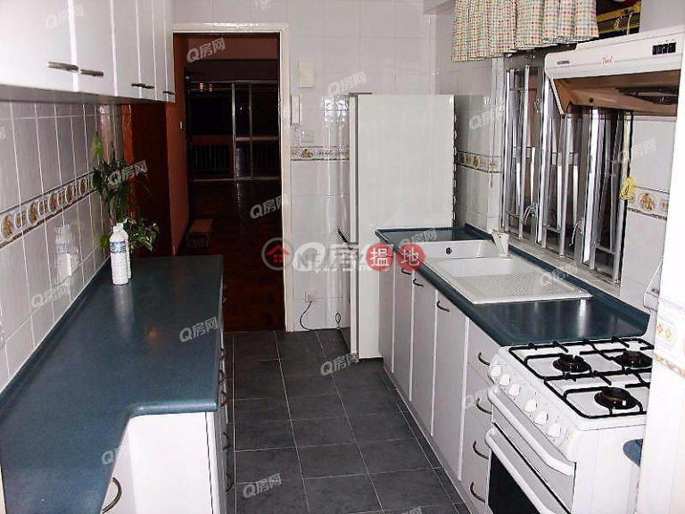 Scenic Villas | 4 bedroom Mid Floor Flat for Sale