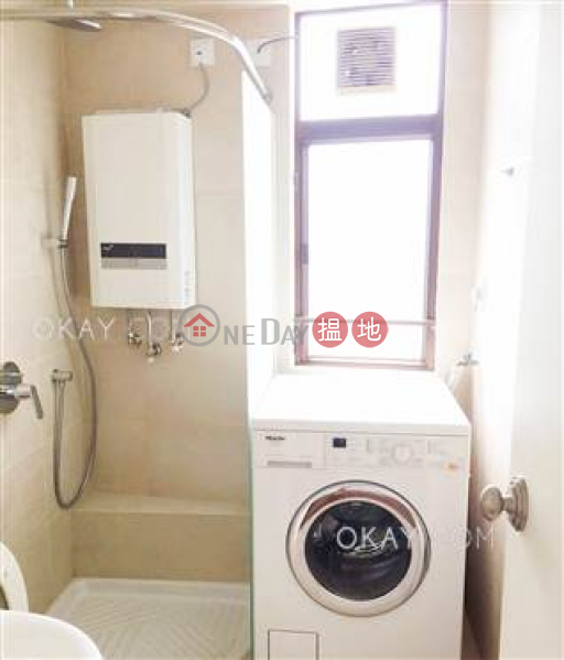 Tasteful 2 bedroom on high floor with rooftop & balcony | For Sale