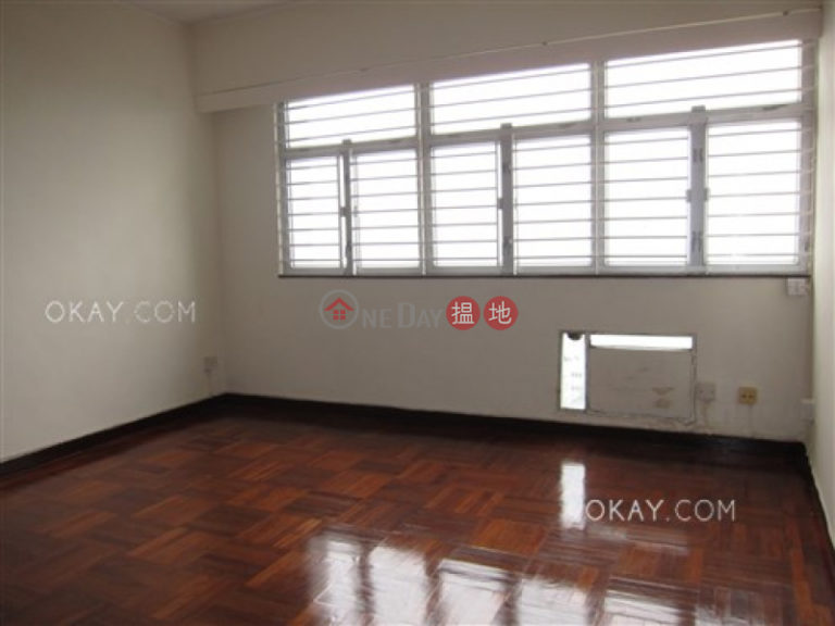Efficient 3 bedroom with balcony & parking | Rental