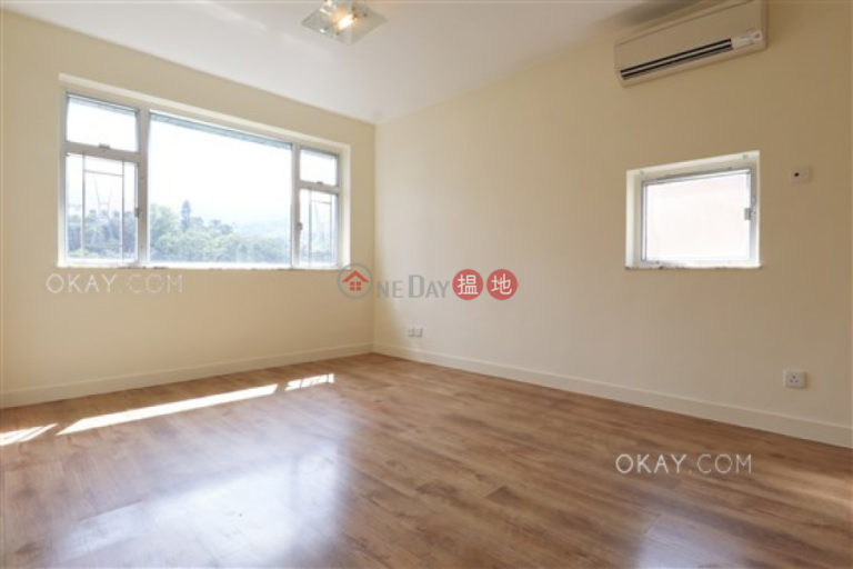 Luxurious penthouse with rooftop & parking | Rental