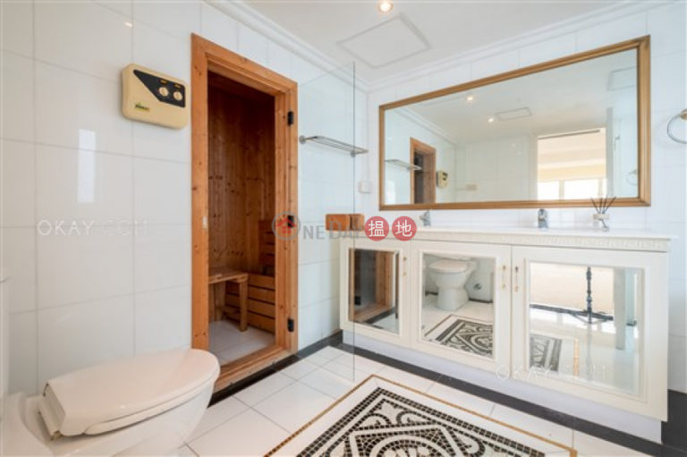 Rare 4 bedroom with parking | Rental