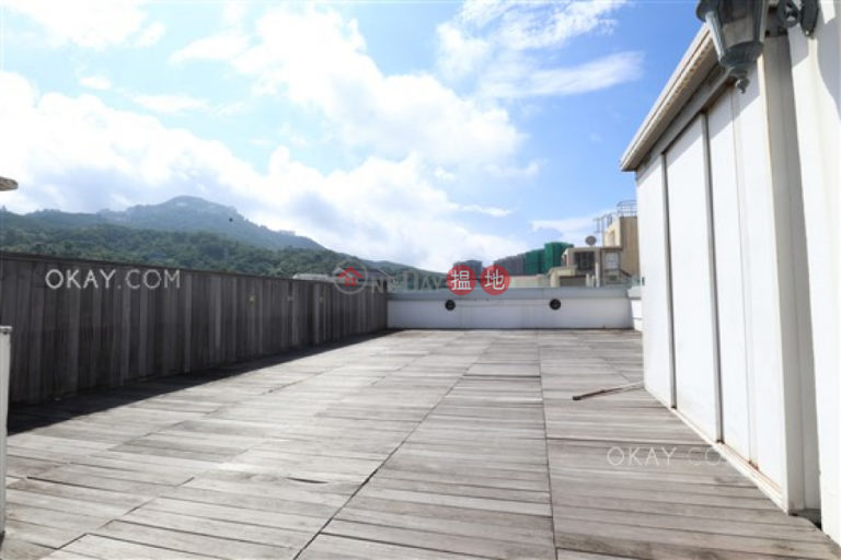 Luxurious penthouse with rooftop & parking | Rental