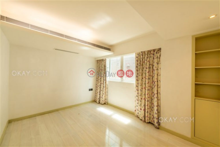 Beautiful 3 bedroom with terrace, balcony | For Sale