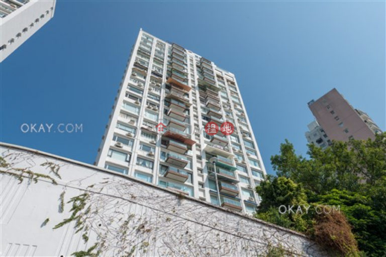 Efficient 3 bedroom with balcony & parking | Rental