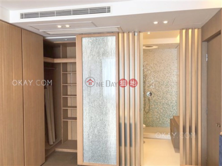 Stylish 3 bedroom on high floor with rooftop & parking | Rental