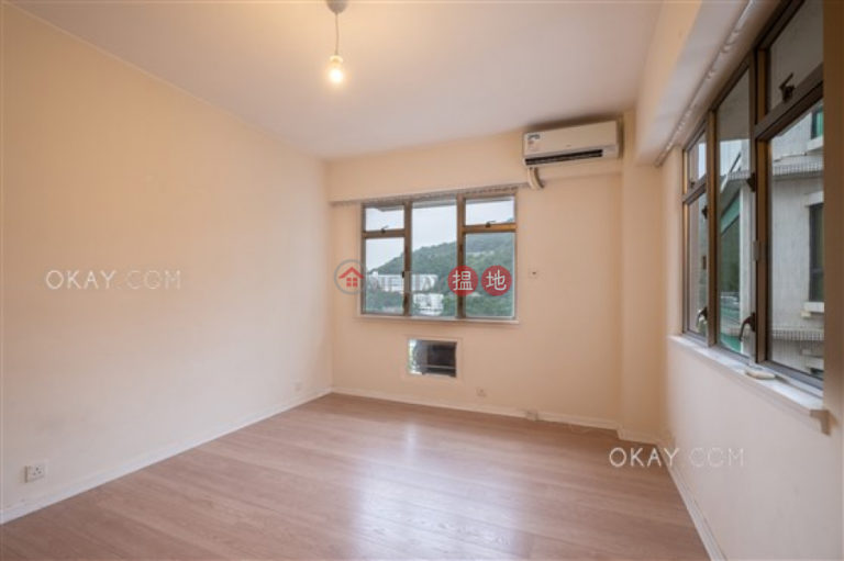 Efficient 4 bedroom with balcony & parking | Rental