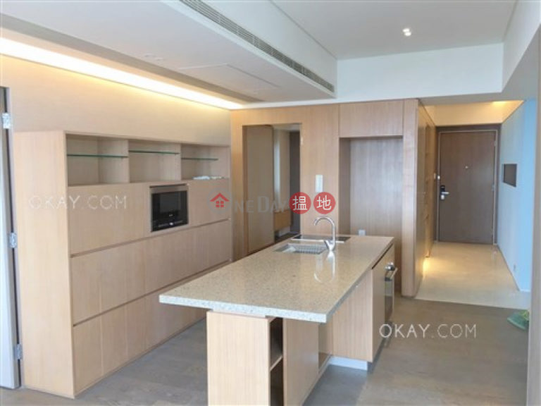 Stylish 3 bedroom on high floor with rooftop & parking | Rental