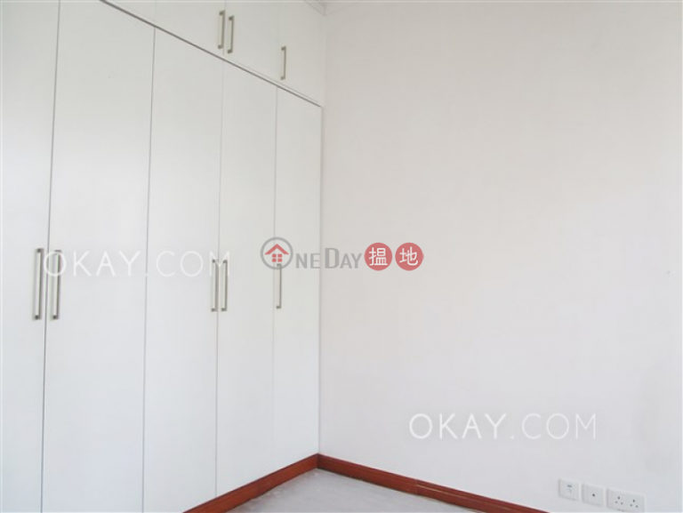 Gorgeous 4 bedroom with sea views, terrace & balcony | Rental