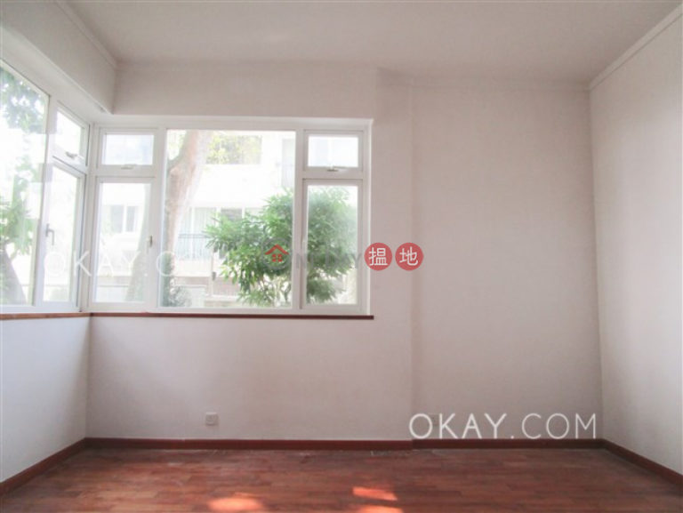 Gorgeous 4 bedroom with sea views, terrace & balcony | Rental